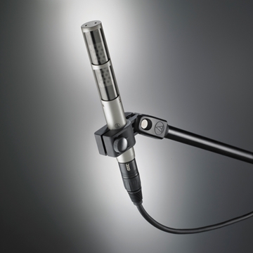 Picture of Bidirectional ribbon microphone, phantom powered (freq. response: 30-18,000 Hz)